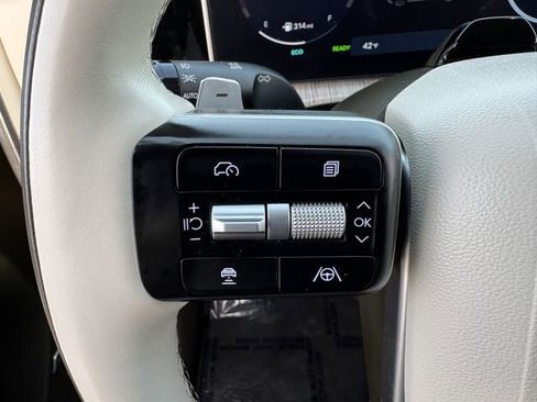Used 2024 Hyundai Santa Fe Calligraphy AWD/4WD image 23