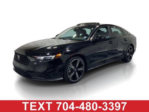 Used 2023 Honda Accord Sport image 1