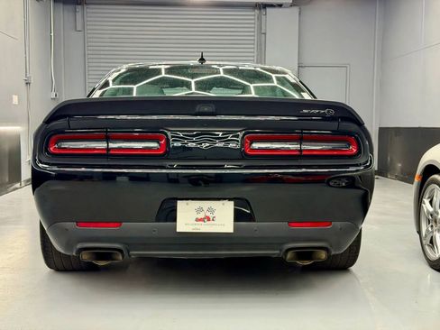 Used 2019 Dodge Challenger SRT Hellcat Redeye image 14