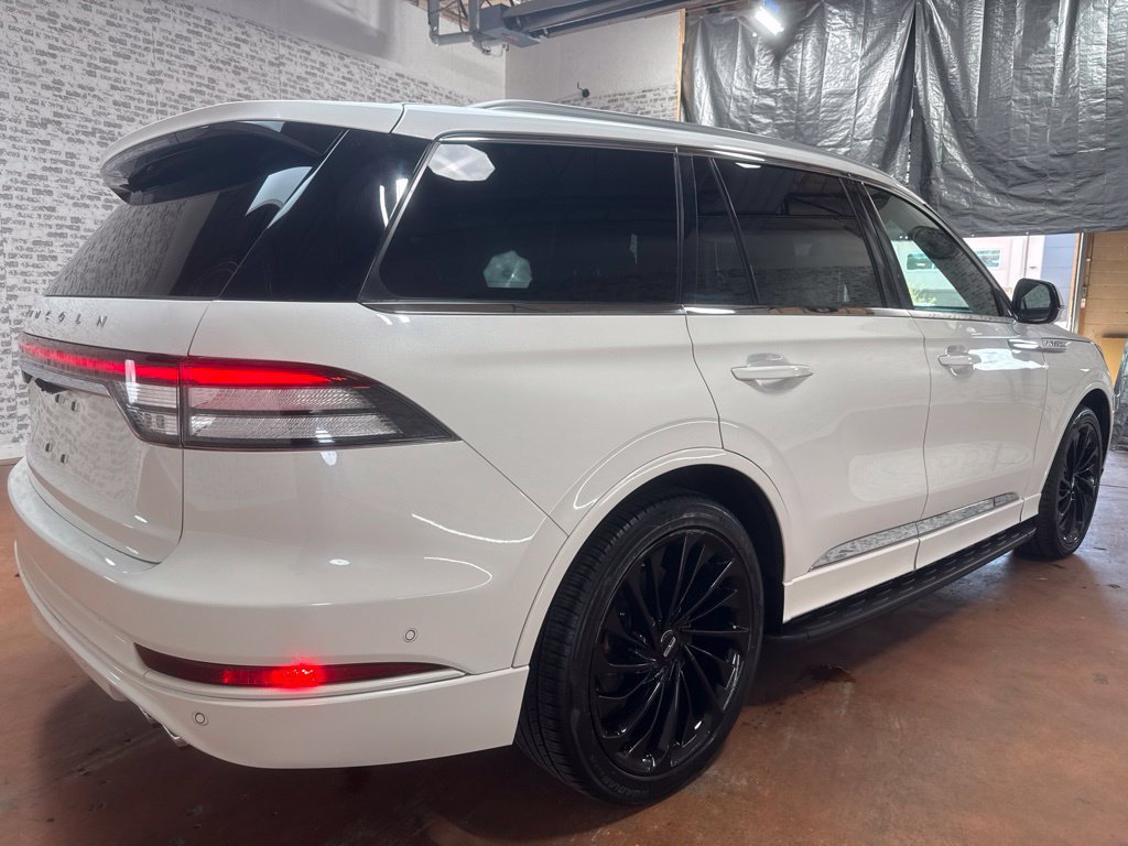 Used 2021 Lincoln Aviator Reserve w/ Equipment Group 208A AWD/4WD image 7