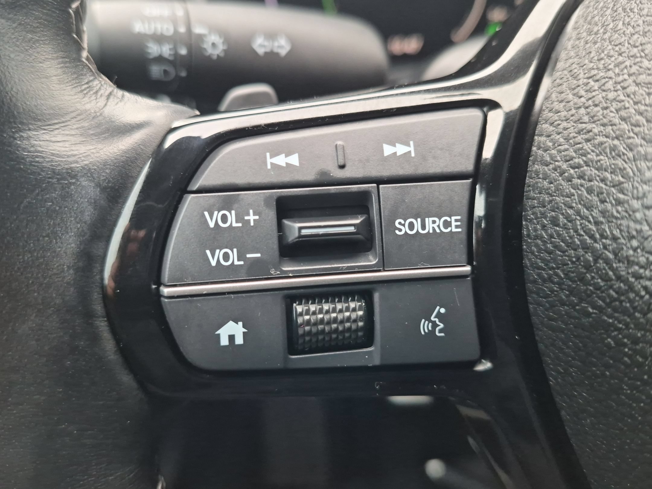 Certified 2025 Honda Civic Sport image 15
