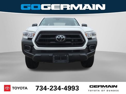 Used 2022 Toyota Tacoma SR image 3