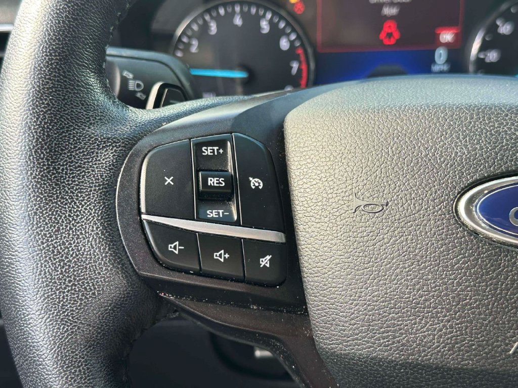 Used 2020 Ford Explorer XLT w/ Equipment Group 202A AWD/4WD image 21