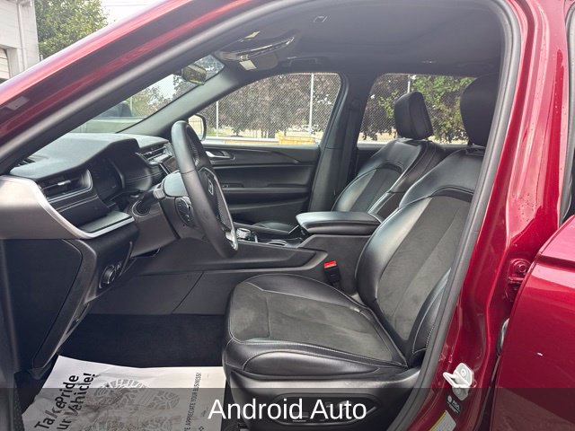 Used 2025 Jeep Grand Cherokee L Altitude AWD/4WD image 10