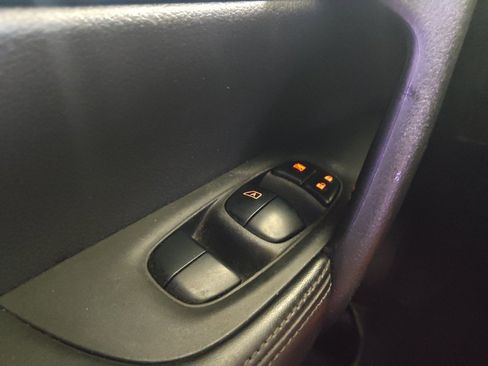 Used 2020 Nissan Rogue SV AWD/4WD image 27