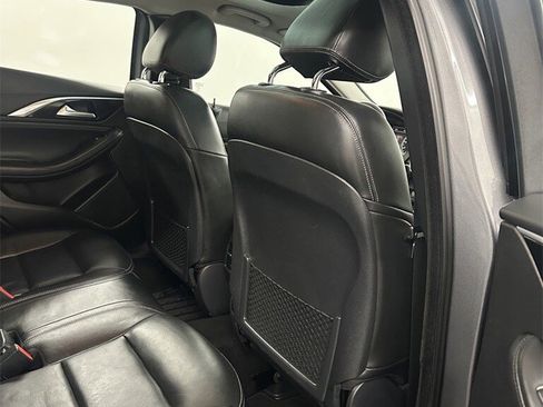 Used 2017 INFINITI QX30 Premium w/ Navigation Package image 33