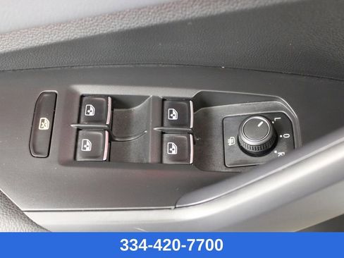 Certified 2025 Volkswagen Jetta GLI Autobahn w/ GLI Black Package image 17