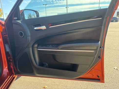 Used 2021 Chrysler 300 S image 27