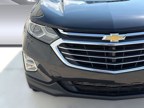 Used 2018 Chevrolet Equinox Premier FWD image 12