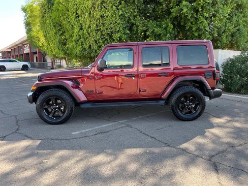 Used 2021 Jeep Wrangler Unlimited Sahara image 5