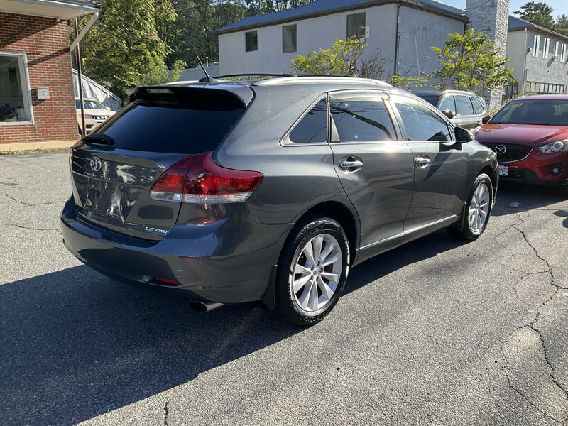 Used 2013 Toyota Venza LE AWD/4WD image 5