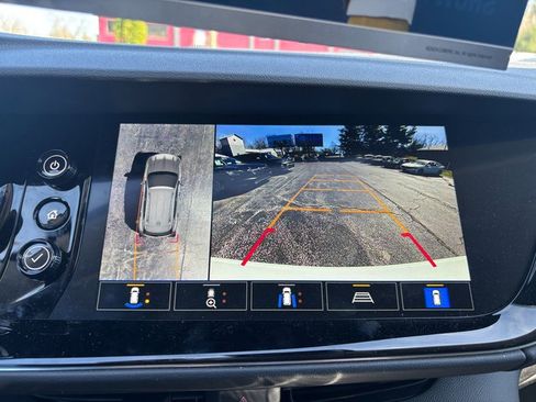 Used 2022 Buick Envision Avenir w/ Technology Package II image 21