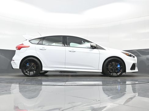 Used 2016 Ford Focus RS AWD/4WD image 35