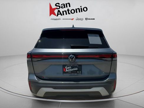 Used 2025 Volkswagen Tiguan S FWD image 12