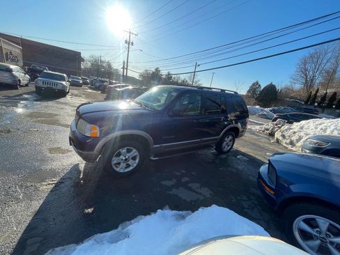 Used 2004 Ford Explorer Eddie Bauer image 4