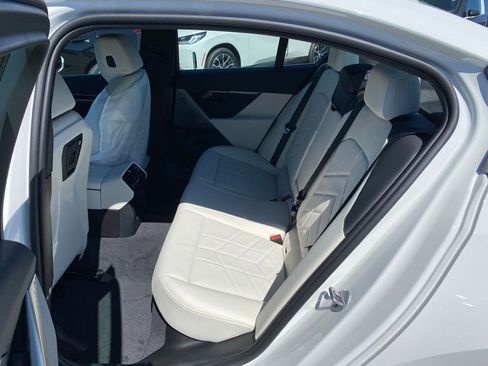 New 2026 BMW 530i xDrive w/ Premium Package AWD/4WD image 7