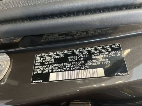 Used 2025 Volvo V60 B5 Cross Country Plus image 56