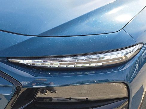 Certified 2025 Audi A6 e-tron Premium Plus w/ Premium Plus image 32