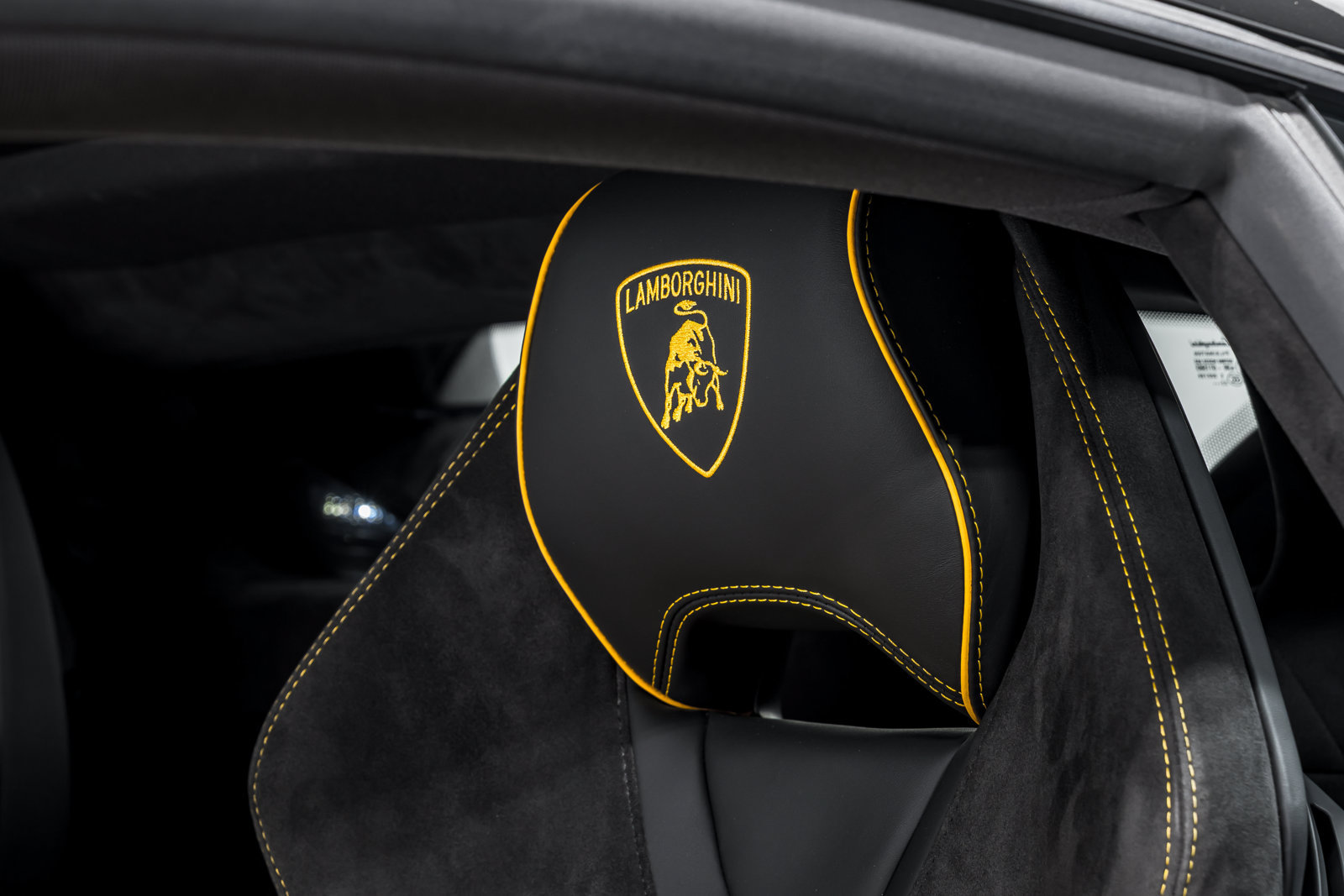 Used 2023 Lamborghini Huracan Tecnica RWD image 20