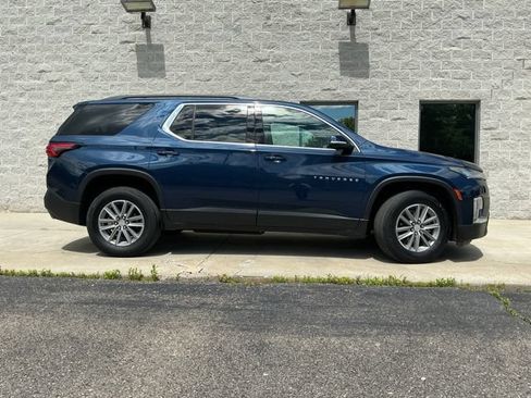 Used 2023 Chevrolet Traverse LT FWD image 8
