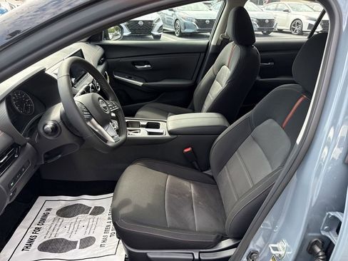 New 2025 Nissan Sentra SR FWD image 15