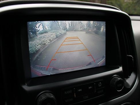 Used 2016 Chevrolet Colorado LT w/ LT Convenience Package image 10