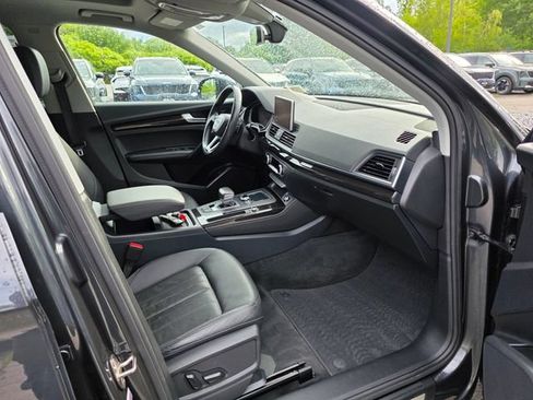 Used 2019 Audi Q5 2.0T Premium Plus w/ Premium Plus Package AWD/4WD image 12