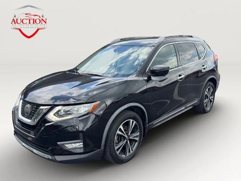 Used 2018 Nissan Rogue SL image 3
