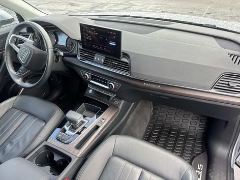 Used 2023 Audi Q5 2.0T Premium w/ Convenience Package AWD/4WD image 13