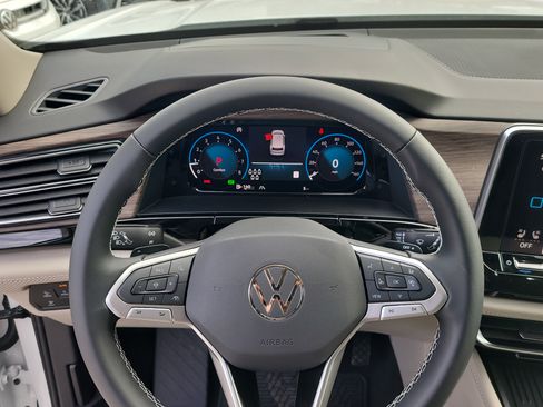 New 2026 Volkswagen Atlas SEL image 28