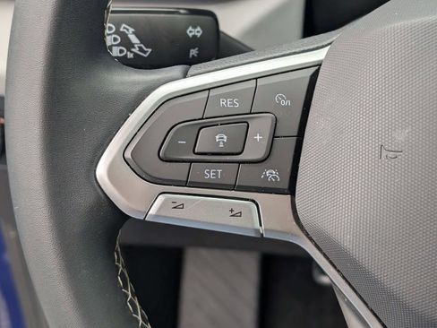 Used 2022 Volkswagen Taos SE image 21