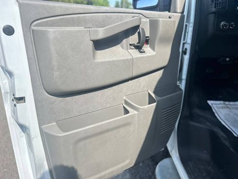 Used 2024 GMC Savana 2500 w/ Driver Convenience Package RWD image 10