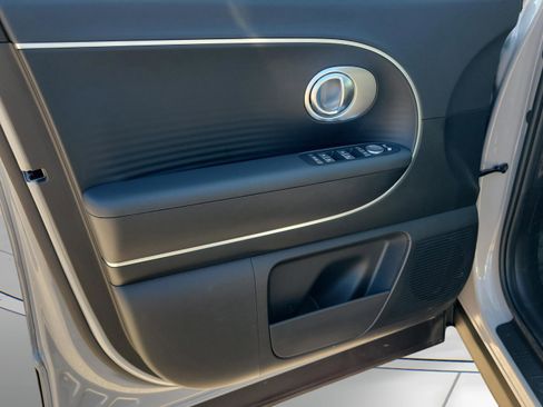 New 2026 Hyundai Ioniq 9 SE image 19