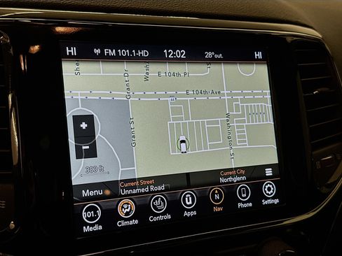 Used 2019 Jeep Grand Cherokee Limited image 22