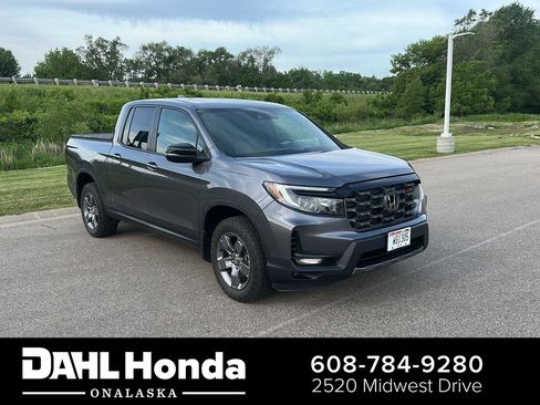 Used 2024 Honda Ridgeline TrailSport image 1