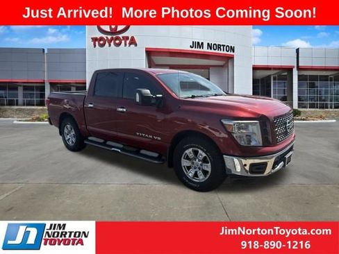 Used 2019 Nissan Titan SV w/ SV Convenience Package RWD image 1