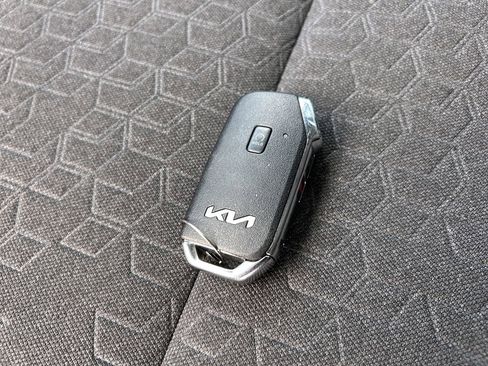 Used 2024 Kia Seltos S image 33