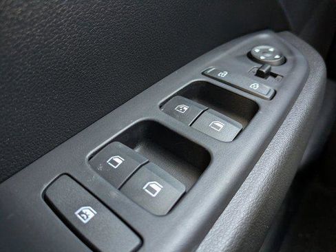 New 2026 Hyundai Venue SEL image 17