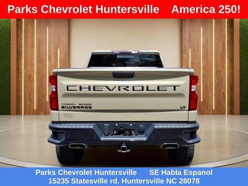 Certified 2022 Chevrolet Silverado 1500 LT Trail Boss w/ LT Trail Boss Premium Package AWD/4WD image 30