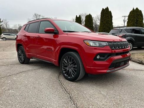 Used 2022 Jeep Compass Limited image 7