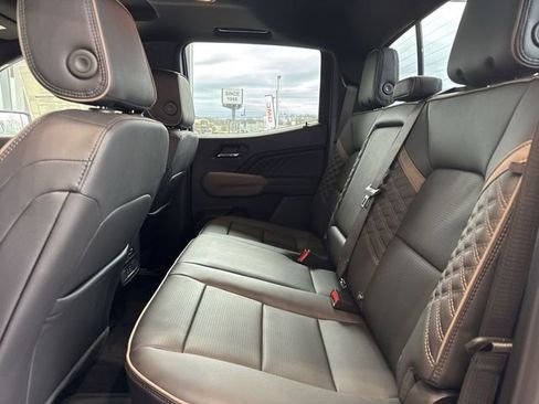 New 2026 GMC Canyon Denali AWD/4WD image 9