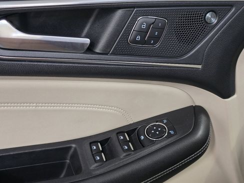 Used 2022 Ford Edge Titanium image 24