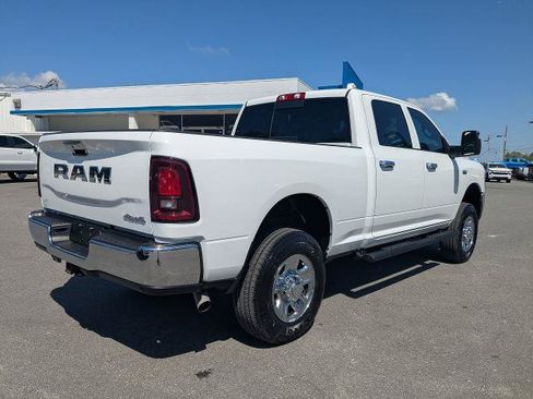 Used 2026 RAM 2500 Tradesman AWD/4WD image 4