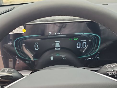 New 2026 Kia Niro SX Touring FWD image 33