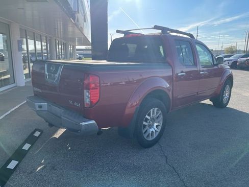 Used 2012 Nissan Frontier SL w/ Moonroof Pkg image 4