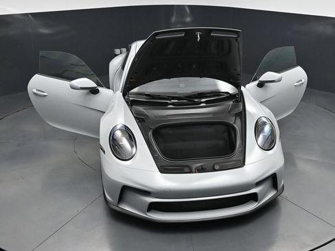 Certified 2024 Porsche 911 GT3 RS RWD image 32