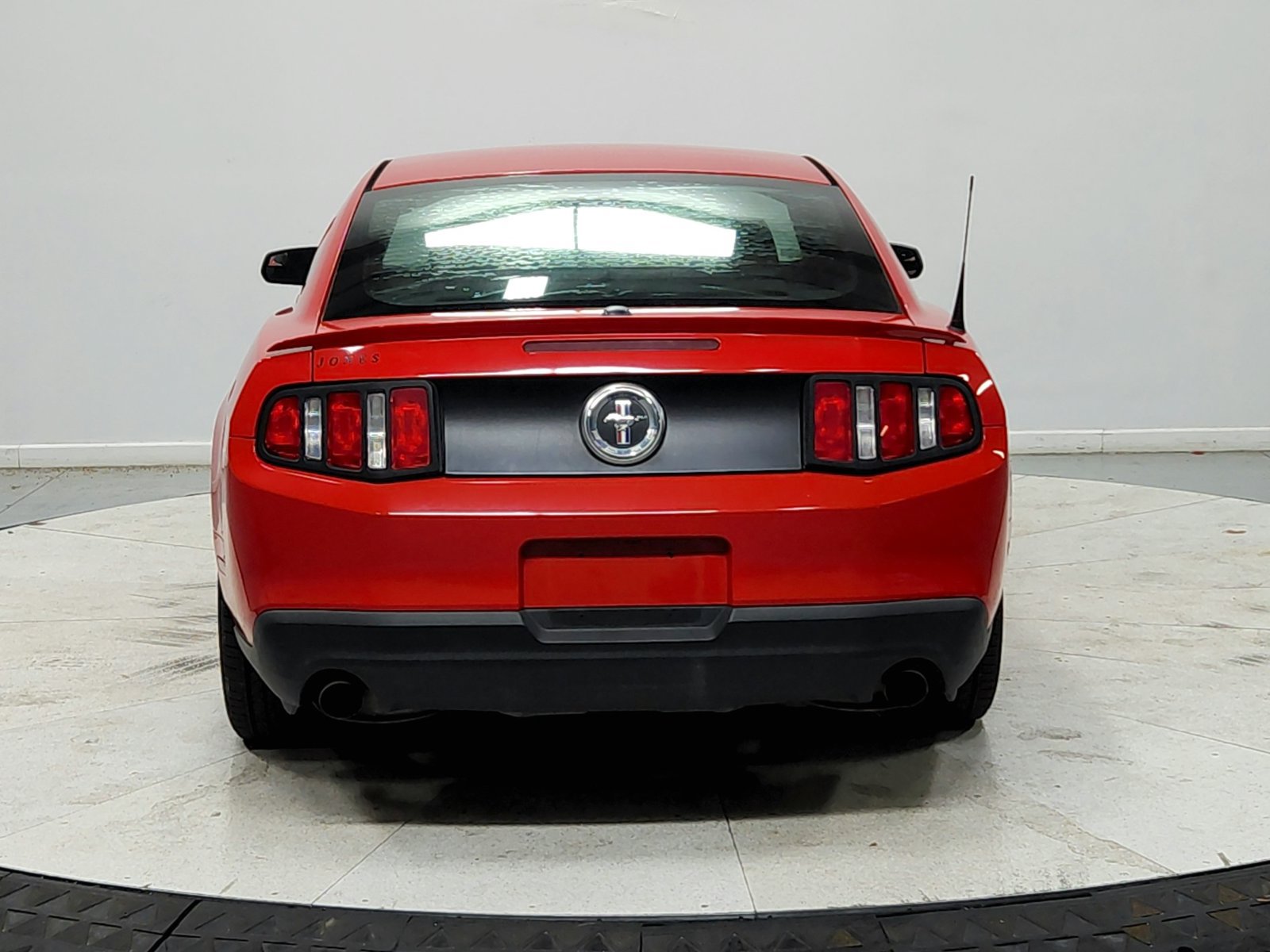 Used 2011 Ford Mustang Premium w/ 203A Rapid Spec Order Code RWD image 7