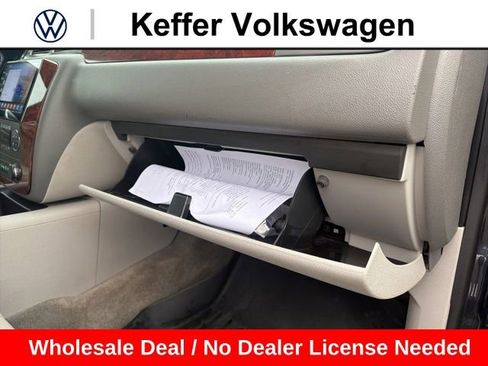 Used 2013 Chevrolet Suburban LT w/ Luxury Package AWD/4WD image 35