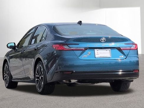 New 2026 Toyota Camry XLE image 8