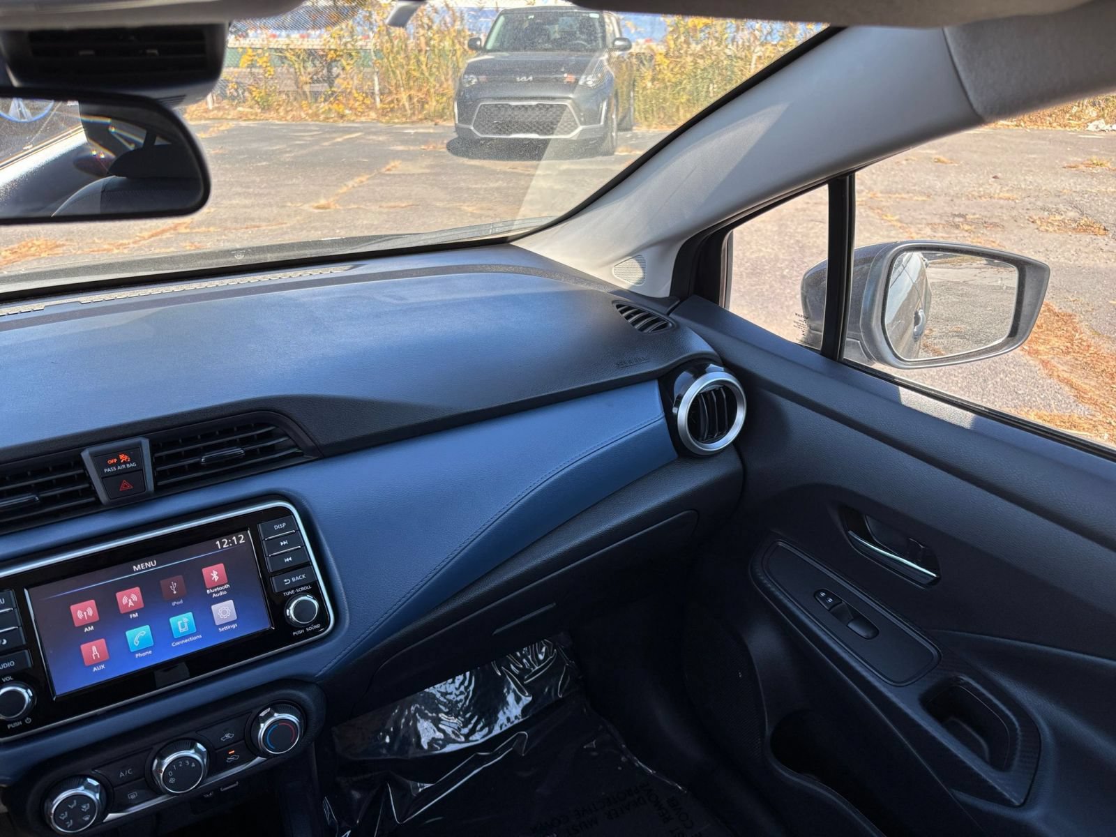 Used 2025 Nissan Versa SV FWD image 30
